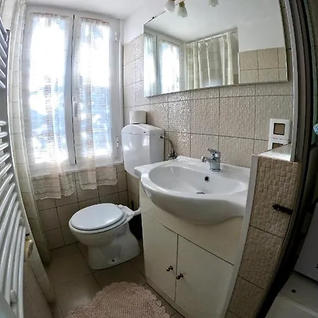 Casa Vacanze Limoni * مينتون